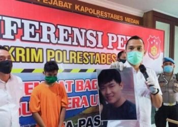 Kasatreskrim Polrestabes Medan AKBP Ronny Nicholas Sidabutar memaparkan kasus pembunuhan di bengkel mobil, Rabu (20/5)