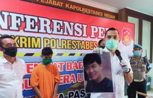 Kasatreskrim Polrestabes Medan AKBP Ronny Nicholas Sidabutar memaparkan kasus pembunuhan di bengkel mobil, Rabu (20/5)