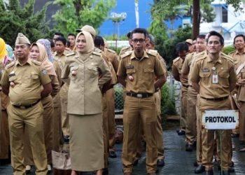 Jumlah PNS akan Dikurangi.