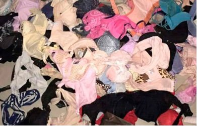 ilustrasi pakaian dalam