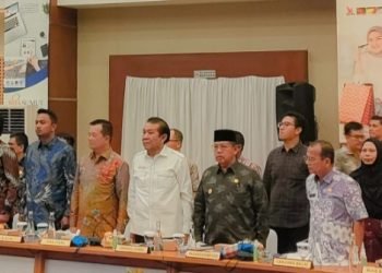 Wawako Arwin Siregar saat menghadiri RUPS Bank Sumut. (Ist)