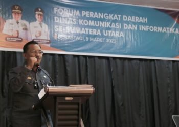 Kepala Dinas Komunikasi dan Informatika (Kominfo) Sumatera Utara (Sumut) Ilyas Sitorus membuka kegiatan Forum Perangkat Daerah Diskominfo se-Sumut, di Hotel Sibayak Berastagi Kabupaten Karo, Kamis (9/3/2023) pagi.  (DISKOMINFOSU)
