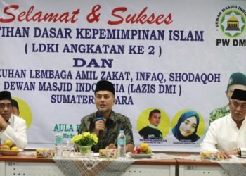 Wakil Gubernur (Wagub) Sumatera Utra (Sumut) Musa Rajekshah menghadiri Latihan Dasar Kepemimpinan Islam (LDKI) II PW DMI Sumut, sekaligus Pengukuhan Lembaga Amil, Zakat, Infaq Shodaqoh (Lazis) DMI Sumut di Aula Fakultas Ekonomi dan Bisnis Islam Universitas Islam Negeri Sumut (FEBI-UINSU), Rabu (8/3). (DISKOMINFOSU)