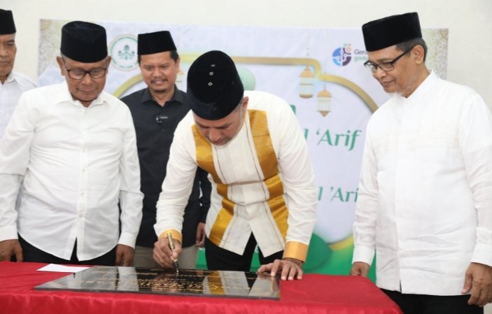 Wakil Gubernur (Wagub) Sumatera Utara (Sumut) Musa Rajekshah  membuka Ramadan Festival dan Peresmian Tambahan Gedung Baru Masjid Al Arif di Medan, Jumat (17/3). (DISKOMINFO SUMUT)
