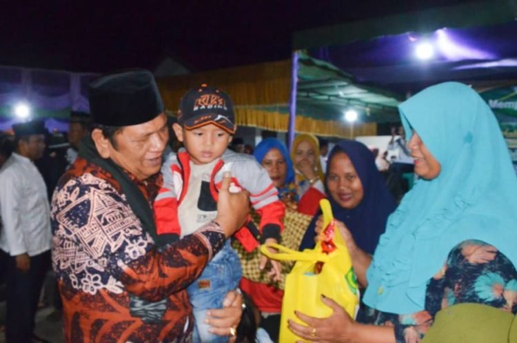 Wali Kota Padangsidempuan Irsan Nasution  saat safari Isra Mik'raj di Kelurahan. Lembah Lubuk Manik Kecamatan Padang Sidempuan Hutaimbaru. (IST)