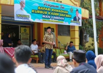 Wakil Gubernur (Wagub) Sumatera Utara (Sumut) Musa Rajekshah menghadiri acara Pelepas Tim Safari Ramadan Kursus Kader Dakwah (KKD) Organisasi Siswa Intra Madrasah (OSIM) Ramadan 1444 H di MAN 1 Medan, Jalan Williem Iskandar Medan, Minggu (2/4). (DISKOMINFO SUMUT)