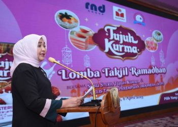 Ketua TP PKK Provinsi Sumatera Utara Nawal Lubis membuka acara Lomba Takjil Ramadan di Aula Tengku Rizal Nurdin, Jalan Sudirman 41, Medan, Kamis (6/4).(Diskominfo)