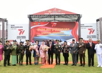 Gubernur Sumatera Utara (Sumut) Edy Rahmayadi menghadiri Upacara Peringatan HUT ke-77 Bhayangkara, di Lapangan Mapolda Sumut, Jalan Sisingamangaraja KM 10,5, Sabtu (1/7/2023). (Diskominfo Sumut)
