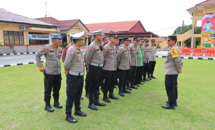 Waka Polres Labuhanbatu  saat memberikan arahan. (IST)