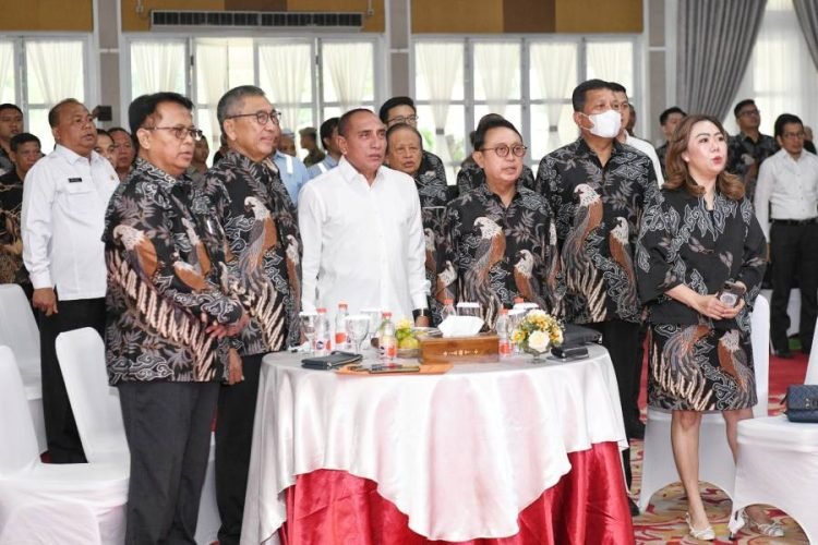 Gubernur Sumatera Utara (Sumut) Edy Rahmayadi menghadiri acara Pelantikan dan Pengukuhan Pengurus Gabungan Pengusaha Kelapa Sawit Indonesia (GAPKI) Sumut Periode 2023-2028 di Aula Tengku Rizal Nurdin, Rumah Dinas Gubernur Sumut, Jalan Sudirman Medan, Rabu (5/7/2023). (Foto Diskominfo Sumut)
