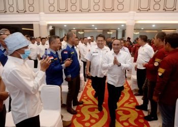 Gubernur Sumatera Utara (Sumut) Edy Rahmayadi pada pelantikan pengurus Dewan Perwakilan Daerah Lembaga Pemberdayaan Masyarakat (LPM) Provinsi Sumut periode 2023-2028 di Aula Raja Inal Siregar lantai 2 Kantor Gubernur Sumut Jalan Diponegoro Nomor 30 Medan, Kamis (6/7). (Diskominfo Sumut)