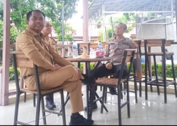 Bupati Darma Wijaya didampingi Kapolres Sergai AKBP Oxy Yudha Pratesta dan Sekda kab Faisyal Hasyrimi usai meninjau lapangan Tembak. (IST)