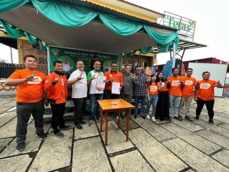Dr Erikson Sianipar bersama PT POS memperingati Hari Tani Nasional di Tapanuli Utara.