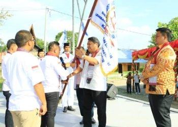 Pelantikan pengurus LPM Kabupaten Samosir.(Suriono Brandoi)