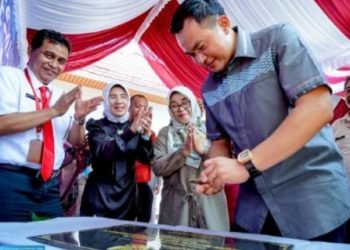 Kadisdik Jabar, Wahyu Mijaya saat  meresmikan SLB Negeri Mutiara 
Hati Indramayu, Selasa (31/10/2023). (IST)