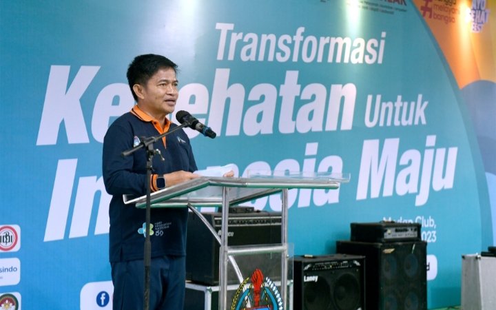 Pj Gubernur Sumut Hassanudin menghadiri Peringatan Hari Kesehatan Nasional (HKN) ke-59 tahun 2023 di Halaman Parkir Belakang Kantor Gubernur Sumut (Eks Medan Club), Jalan RA Kartini Medan, Minggu (19/11/2023). (Diskominfo Sumut)