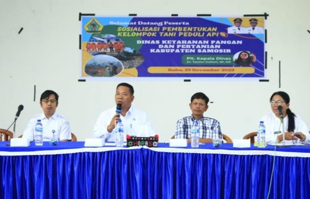 Sosialisasi pembentukan kelompok tani peduli api. (Suriono Brandoi)
