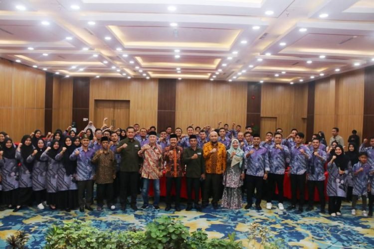 Sekretaris Daerah Provinsi (Sekdaprov) Sumut Arief S Trinugroho, menghadiri acara silaturahmi dengan LASQI Sumut di Ballroom Hotel Grand Inna Medan, Jalan Balai Kota Nomor 2, Kamis (30/11). (Diskominfo Sumut)