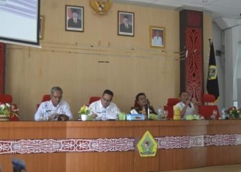 Sosialisasi yang digelar Dinas PMPTSP Samosir. (Suriono)