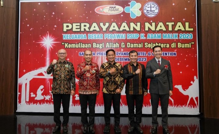 Penjabat (Pj) Gubernur Sumatera Utara (Sumut) Hassanudin menghadiri perayaan Natal Oikumene Sumut di GPDI Maranatha di Jalan S Parman, dan Perayaan Natal RSUP Adam Malik, Jumat (15/12). (DISKOMINFO SUMUT)