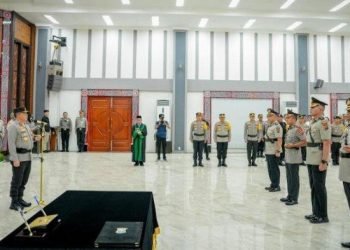 Kapolda Sumut Irjen Agung Setya saat melantik Kapolres Nias dan Madina. 