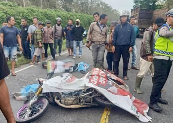 Kondisi kedua korban di lokasi seusai kecelakaan. 