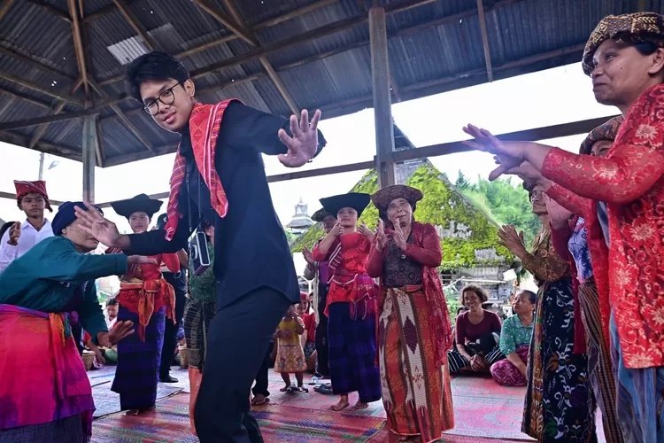 Alam Ganjar kunjungi kampung wisata yang berada di Desa Dokan, Kabupaten Karo, Sumatera Utara, Kamis (25/1).