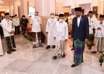 Presiden Joko Widodo bersama dengan Wakil Presiden Ma'ruf Amin.