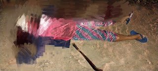 Korban tergeletak ditemukan bersimbah darah.