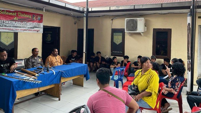 18 pemuda yang tergabung dalam geng motor ditangkap saat mau tawuran di Medan.