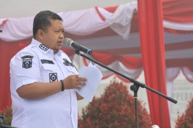 Bupati Tapsel Dolly Pasaribu photo bersama dengan Forkompinda,usai Apel pengeseran pasukan operasi Kepolisian terpusat. (IST)