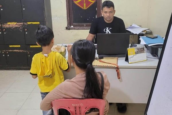 NO saat membuat laporan pengaduan ke polisi. 