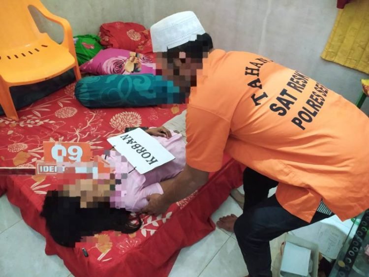 Proses rekonstruksi kasus suami bunuh istri di Serdang Bedagai.