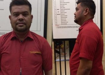 Kadisdik Pemkab Mandailing Natal Dollar Hafrianto Siregar saat ditangkap Polisi.