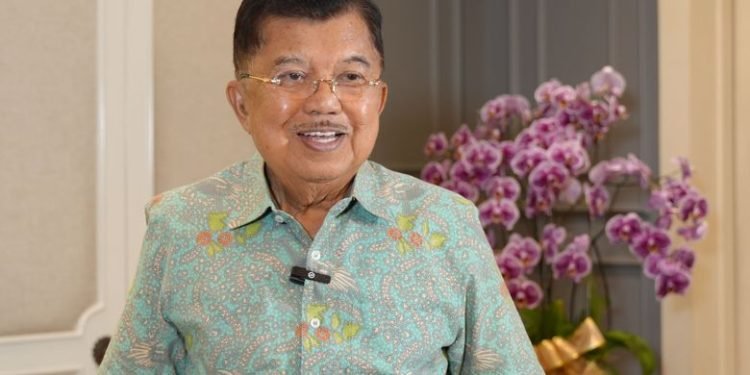 Mantan Wakil Presiden Jusuf Kalla (JK) menganggap Pemilu 2024 sebagai pemilu yang terburuk di Indonesia sejak pertama kali digelar tahun 1955 silam.