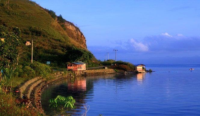 Pantai Lumban Silintong.