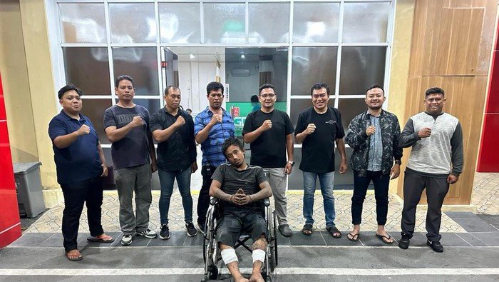 Pencuri besi pagar rumah warga di Kota Medan ditembak karena berupaya melawan petugas saat ditangkap. 