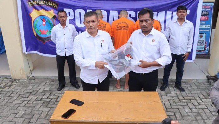 Polres Sergai saat merilis kasus pembacokan kepada Bayu Putra.