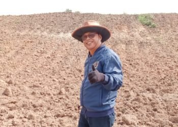 Sahat Butarbutar Petani di Desa Marom Kec.Uluan. (IST)