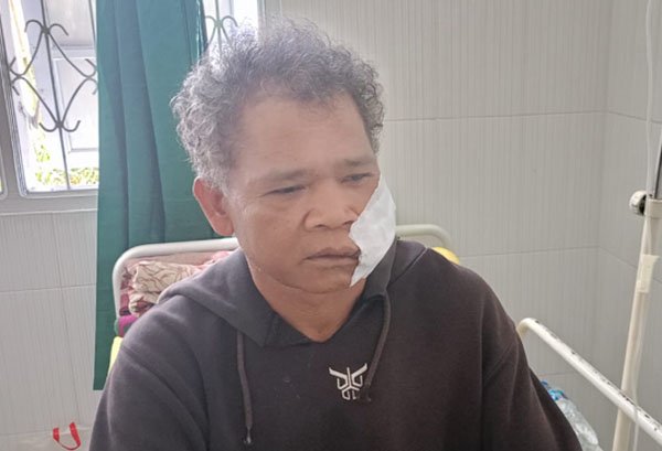 Abdi Darma Manalu mendapat perawatan di RSUD Sidikalang.