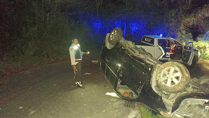 Kondisi mobil di lokasi.