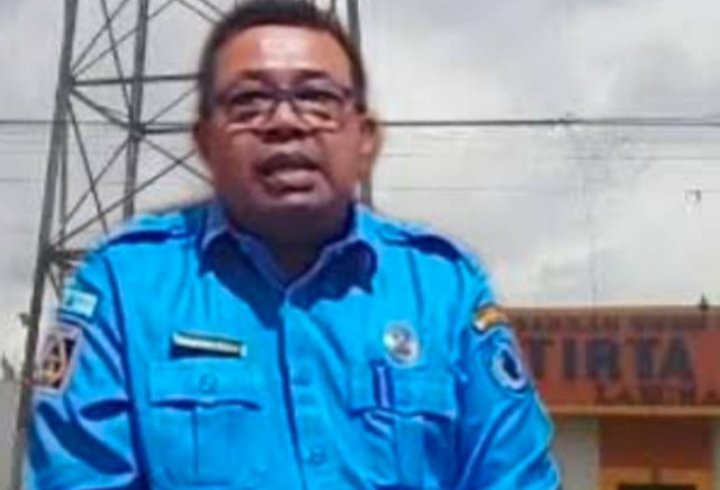 Direktur PUDAM Tirta Bina Rantauprapat Paruhum. (IST)