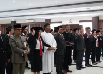 Pelantikan Panwascam Kabupaten Toba. (IST)