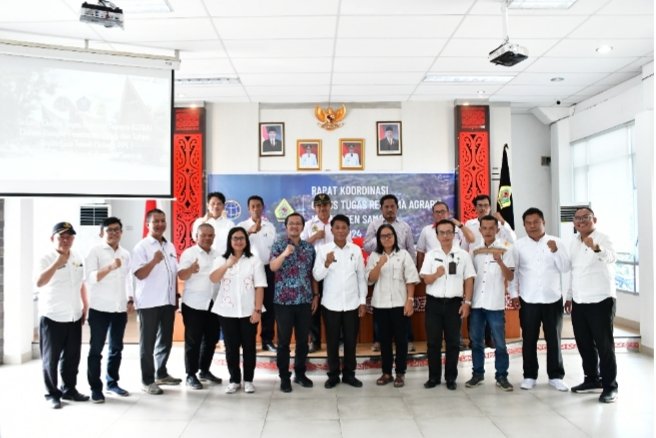 Sidang Tim Gugus Tugas Reforma Agraria Kabupaten Samosir.(Suriono Brandoi)