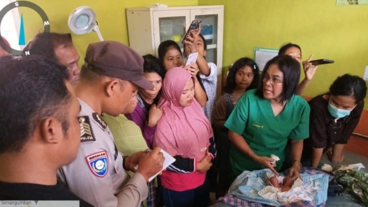 Bayi laki-laki umur sekitar 2 minggu ditemukan di pinggir Jalinsum Simangumban Taput.
