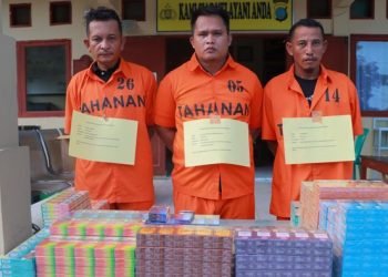 Pelaku pencurian mobil bermuatan rokok di Sibolga. 