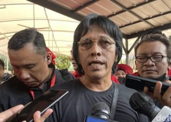 PDIP menunjuk Adian Napitupulu sebagai Ketua Tim Pemenangan Pilkada. 