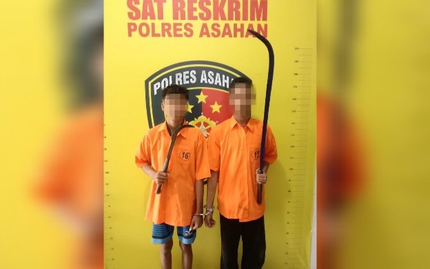 Dua pelajar diduga anggota genk motor yang membawa senjata tajam saat tawuran diamankan pihak Polres Asahan.