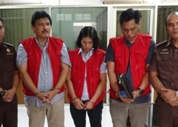 Binsar Situmorang dan dua tersangka lainnya.