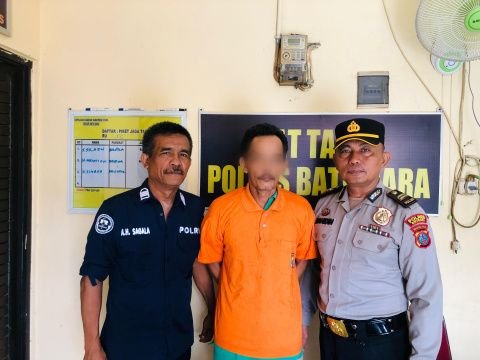 R, oknum guru diamankan Polres Batu Bara.